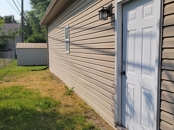 5th image of 500 Woodbridge Cir