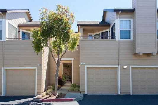 2nd image of 2612 Bayfront Ct