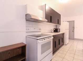 897 College St, Toronto, ON M6H1A1