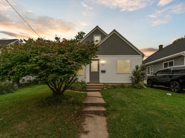 2107 Huizen Ave SW, Wyoming, MI 49509