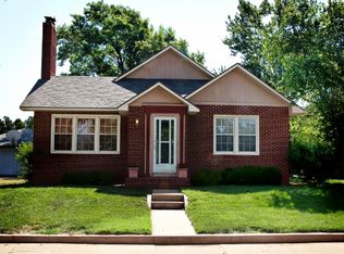 110 S Ash St, Pretty Prairie, KS 67570