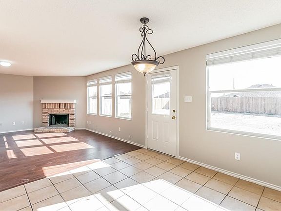 3rd image of 613 Loxley Dr
