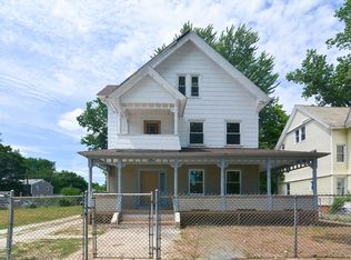 54 Hebron St, Springfield, MA 01107