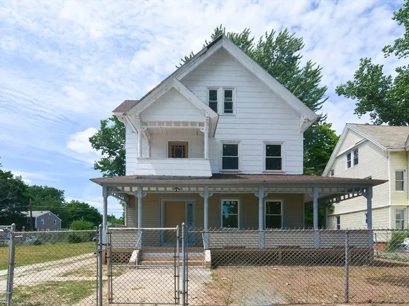 54 Hebron St, Springfield, MA 01107