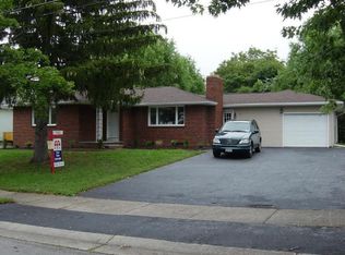 98 Leicestershire Rd, Rochester, NY 14621