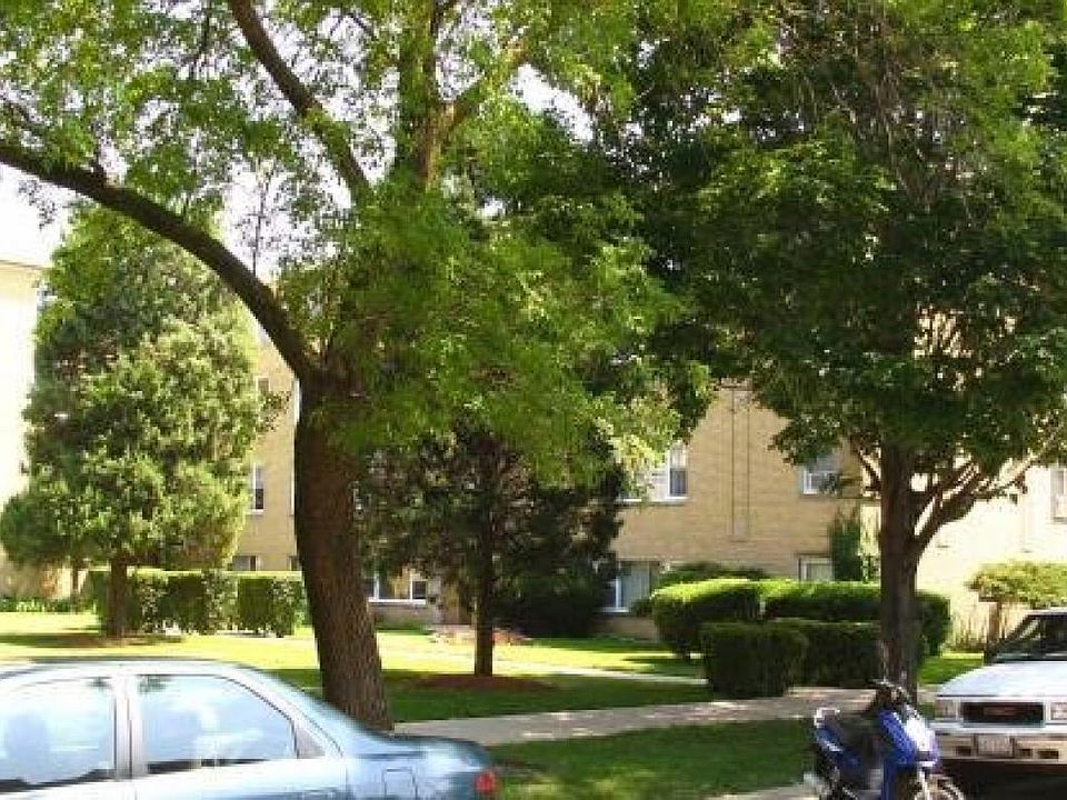 2nd image of 6025 N Damen Ave #20460