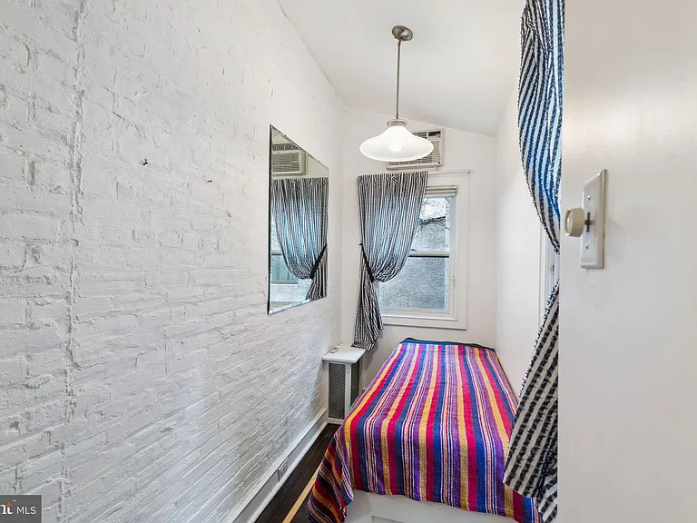 423 S Carlisle St — Photo 25
