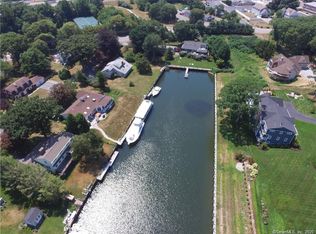 11 Channelside Dr, Old Saybrook, CT 06475