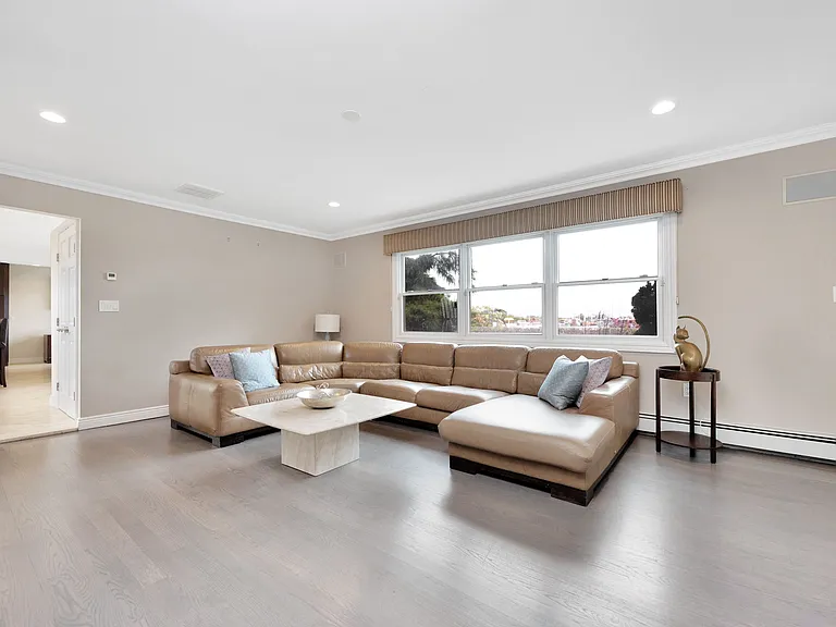 36A Prescott St — Photo 9