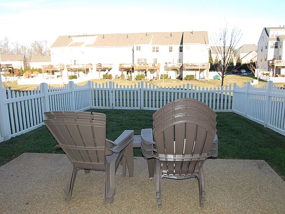 3rd image of 8139 Belton Cir