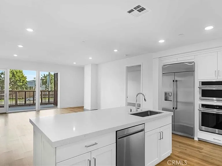 4207 Rivington — Photo 20