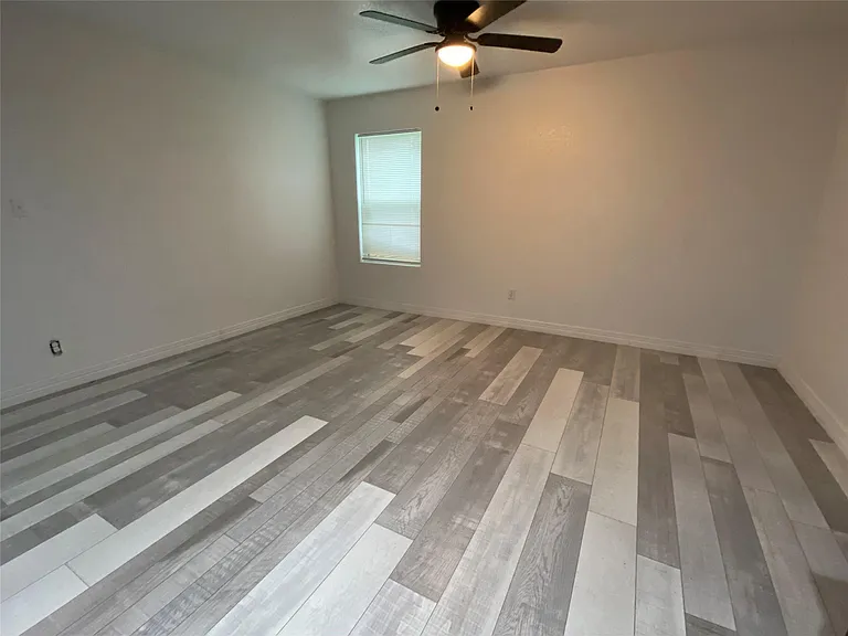 906 Eagle Ave #A — Photo 6