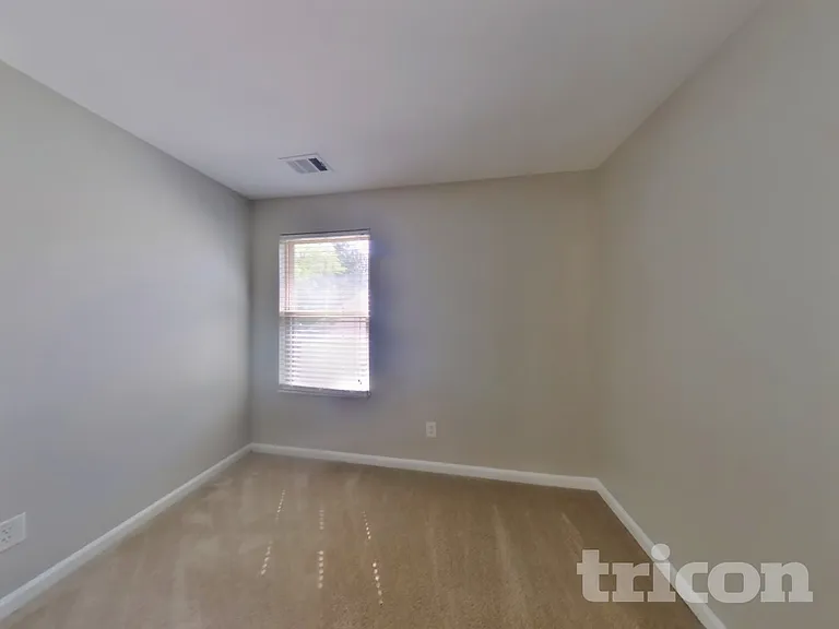 4370 Rainer Dr — Photo 15