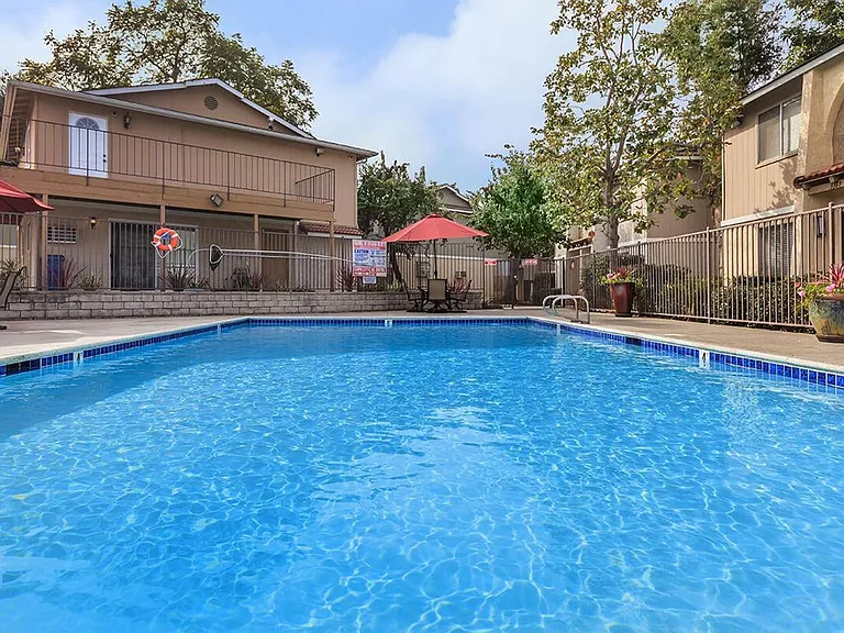 Lamar Garden Townhomes — Photo 25