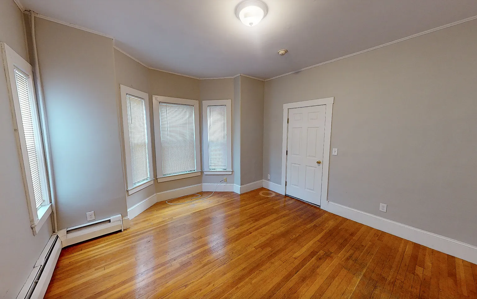 Studio, 999 sqft, $2,300 — Photo 1