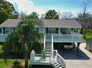 5596 Fisher St, Lafitte, LA 70067