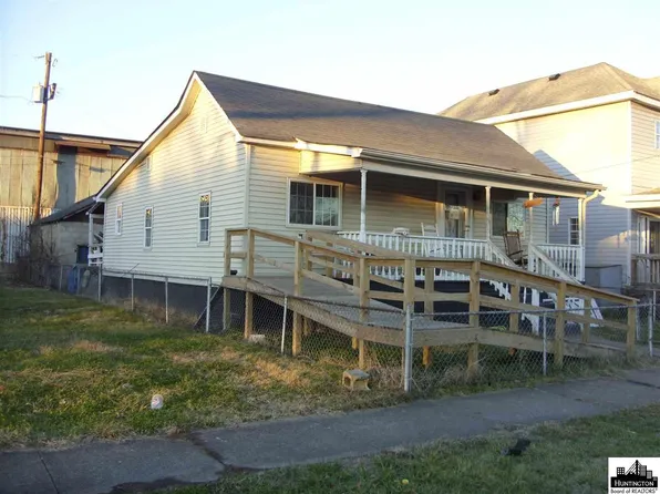 1532 Jefferson Ave, Huntington, WV 25704