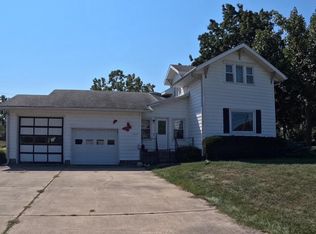 329 W 13th St, Rochester, IN 46975