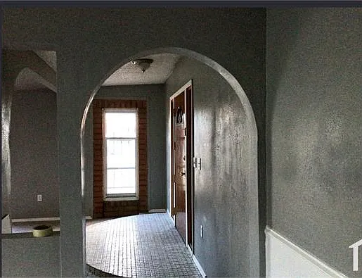 254 W Mossman Rd — Photo 1