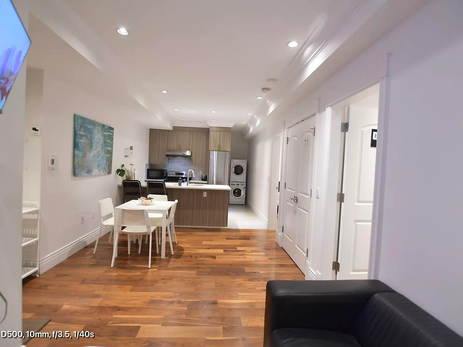 2 bed, 750 sqft, $2,500 — Photo 3