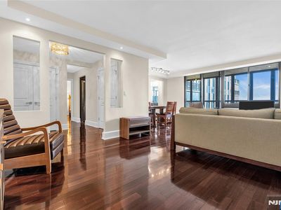 200 Winston Dr APT 1711, Cliffside Park, NJ, 07010