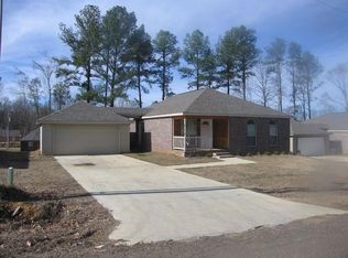 218 Forbes Cv, Byram, MS 39272