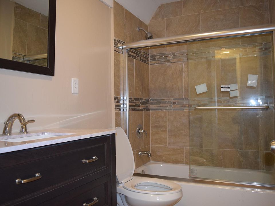 1st image of 108 Burr Ave #1