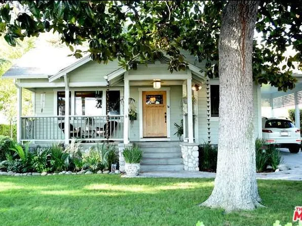 1049 E Calaveras St, Altadena, CA 91001