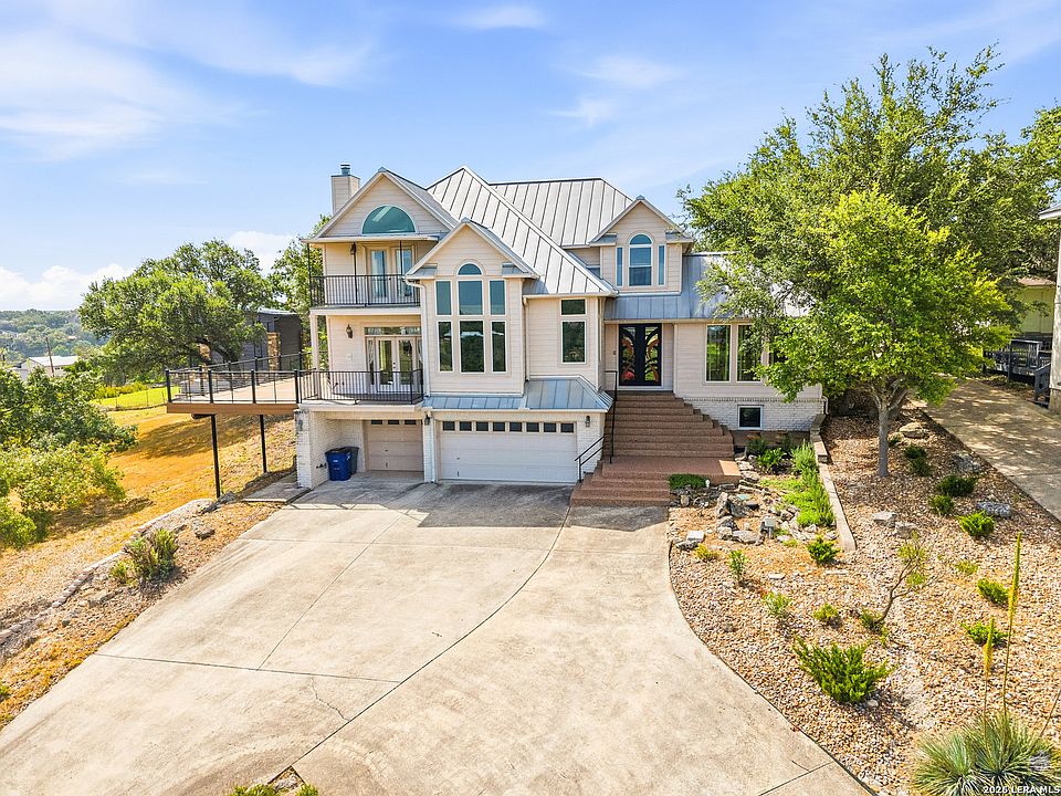 1st image of 2417 CONNIE DR