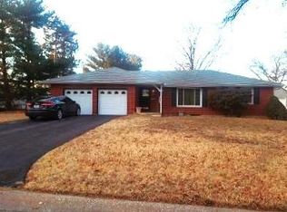 525 SW Moore St, Blue Springs, MO 64014