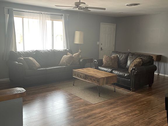 3rd image of 615 Virginia Ct