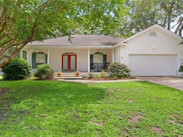104 Ashwood Way, Saint Simons Island, GA 31522