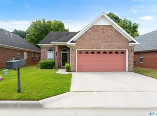 988 Tracey Ln, Decatur, AL 35601