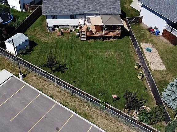 2nd image of 66 N Cedar Hts