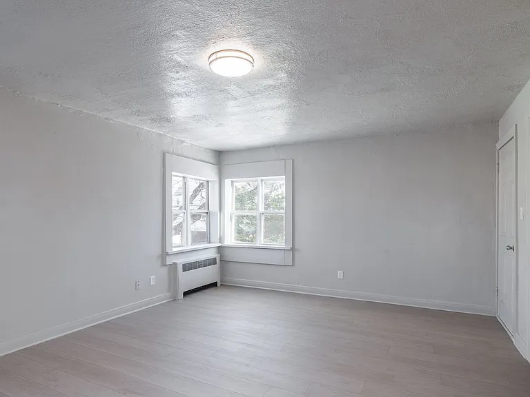 1312 Cleveland Ave NW — Photo 9