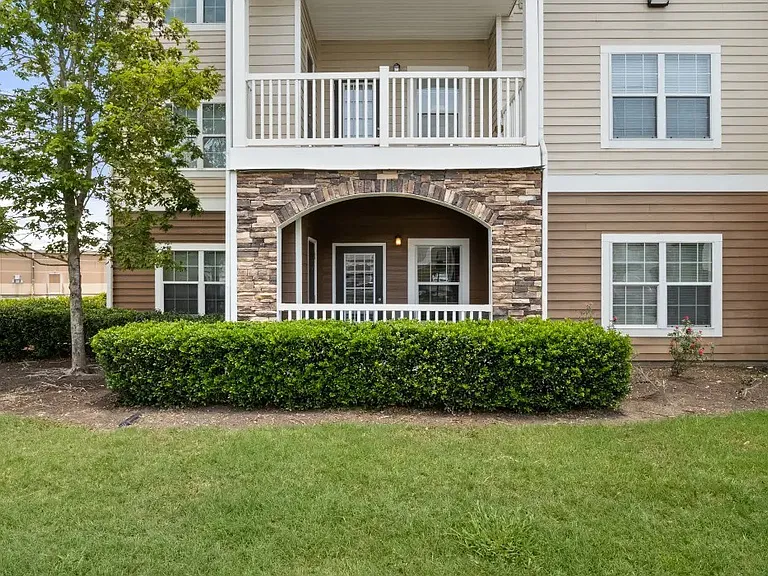 Ansley Place — Photo 5