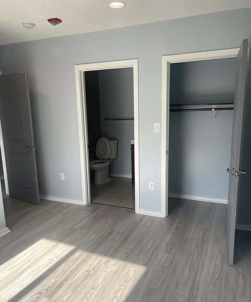 2 bed, 850 sqft, $1,800 — Photo 3