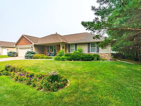 2nd image of 2408 FANTAIL AVENUE