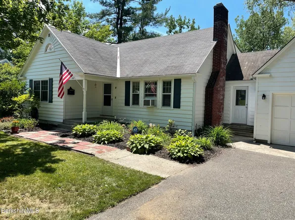 857 N Hoosac Rd, Williamstown, MA 01267