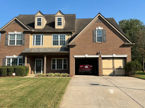 3945 Fielding Dr, Douglasville, GA 30135
