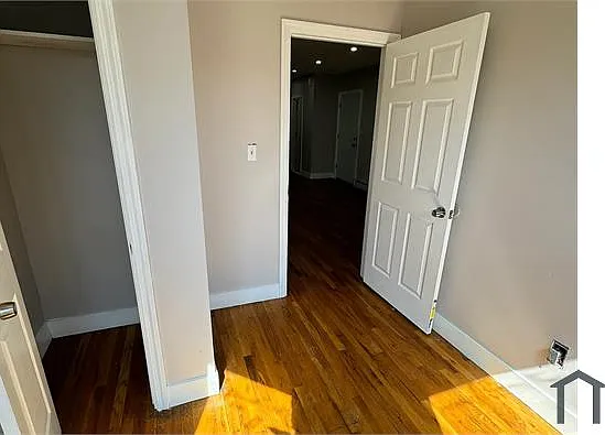 2707 Decatur Ave #3 — Photo 4