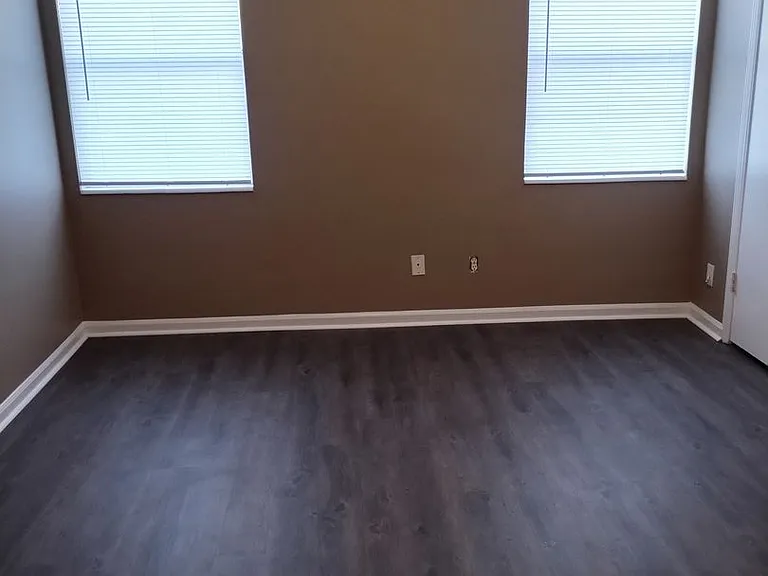 103 Forest Rd — Photo 15