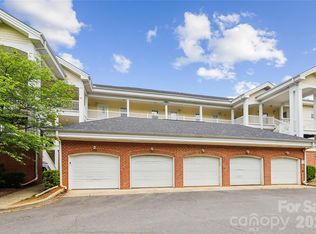8923 Meadow Vista Rd, Charlotte, NC 28213