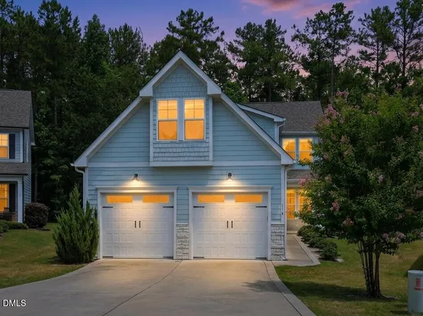 116 Spruce Hollow Cir, Spring Lake, NC 28390