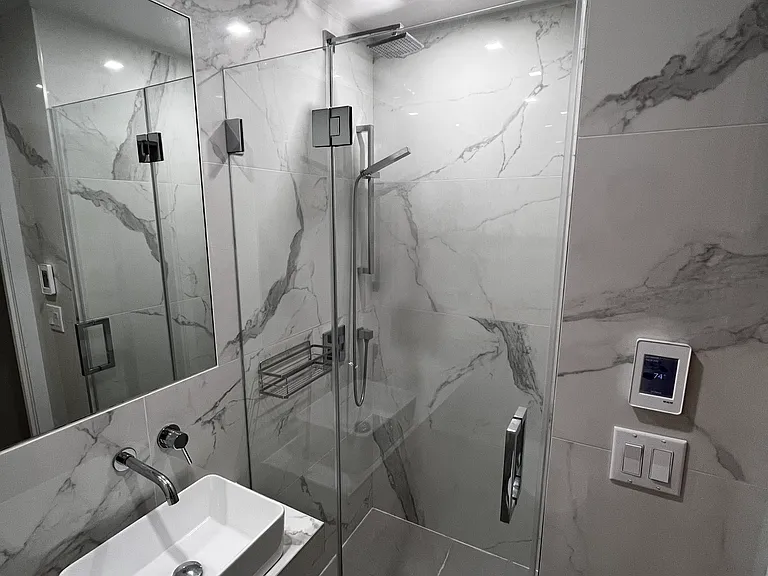 216 E 5th St #2 — Photo 1