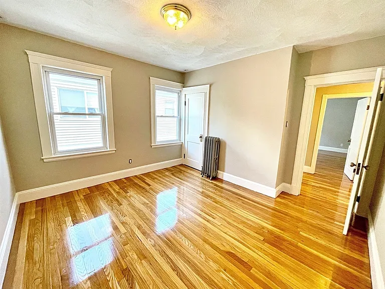 15 Puritan Rd — Photo 23
