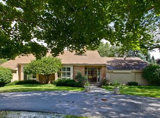2325 S Westwood Ln, Palatine, IL 60067