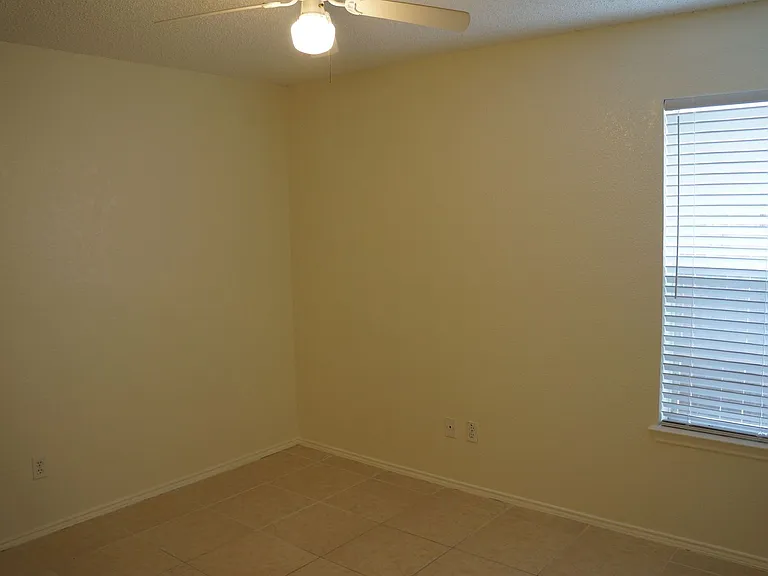 8000 Summer Sun Dr — Photo 12