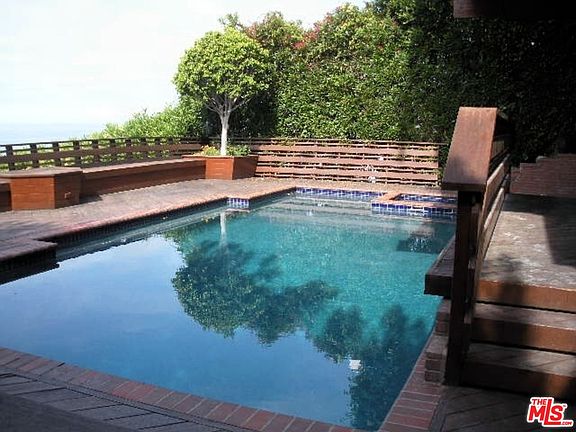5th image of 21476 Paseo Portola
