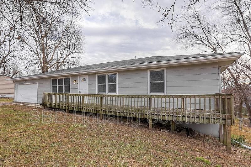 1st image of 303 SE 19th St